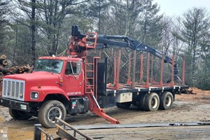 1996 International S2674  Truck-Log